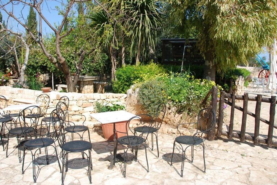 Dal Canonico Mola di Bari Bagian luar foto